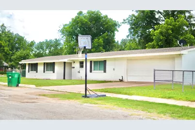 501 N 10th Street, San Saba, TX 76877 - Photo 4