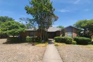 1731 Dynasty Cir, Glenn Heights, TX 75154 - Photo 1