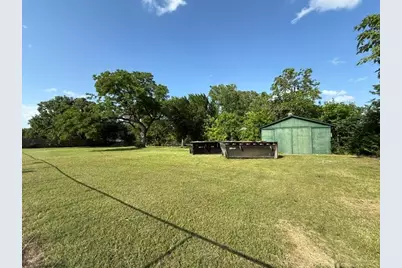 111 Pine Street, Ravenna, TX 75476 - Photo 6