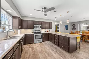 3613 Rolling Meadows Dr, Bedford, TX 76021 - Photo 6