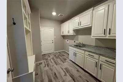 6611 Pinehurst Drive, Granbury, TX 76049 - Photo 14