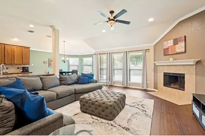 605 Southwind Drive, Arlington, TX 76002 - Photo 6