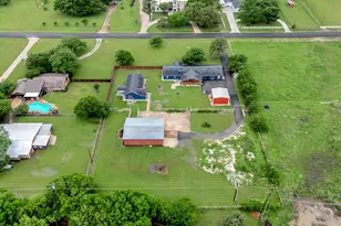 26 Rancho Dr N, Fort Worth, TX 76244 - Photo 2