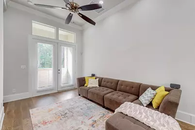638 Dalton Lane #802, Irving, TX 75039 - Photo 10