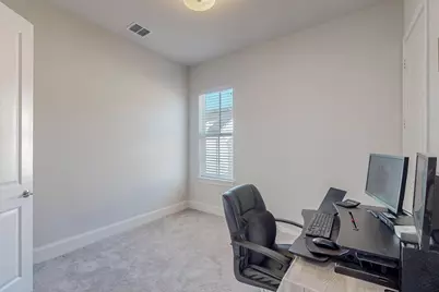 638 Dalton Lane #802, Irving, TX 75039 - Photo 22