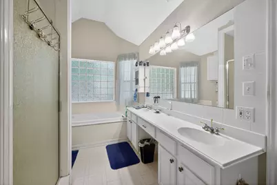 111 Lone Star Drive, Gainesville, TX 76240 - Photo 16