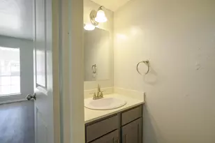 307 Rose St, Arlington, TX 76010 - Photo 6