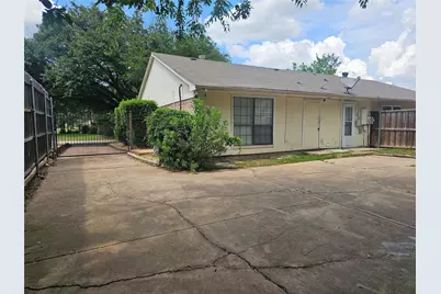 200 E Denton Drive, Euless, TX 76039 - Photo 16
