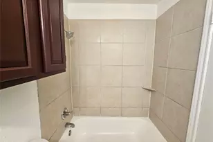 200 E Denton Dr, Euless, TX 76039 - Photo 10