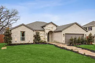 701 Stone Eagle Dr, Azle, TX 76020 - Photo 2