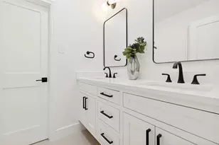 12151 Crestline Ave, Dallas, TX 75244 - Photo 26