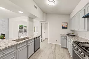 4905 Granite Shoals Ave, Fort Worth, TX 76103 - Photo 2