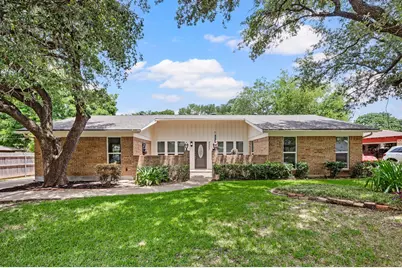 4905 Granite Shoals Avenue, Fort Worth, TX 76103 - Photo 4