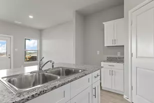 372 Deaf Smith St, Fort Worth, TX 76247 - Photo 6