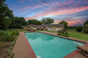 107 Oak Creek Ln, Ovilla, TX 75154 - Photo 8