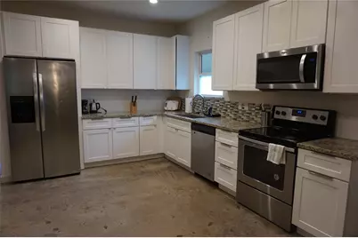 2811 Morning Avenue, Dallas, TX 75210 - Photo 2