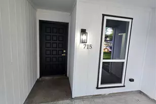 715 N Deerfield Cir, Arlington, TX 76015 - Photo 38