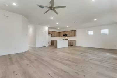 4908 Pebblewood Drive, Princeton, TX 75071 - Photo 10