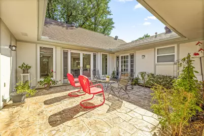 9519 Robin Meadow Drive, Dallas, TX 75243 - Photo 26