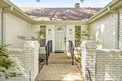 9519 Robin Meadow Drive, Dallas, TX 75243 - Photo 2