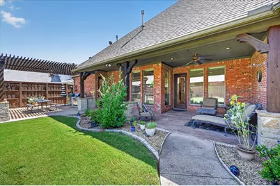 8009 Long Trail Drive, North Richland Hills, TX 76182 - Photo 34