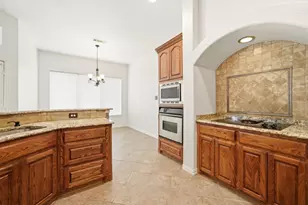 132 Silver Rose Blvd, Burleson, TX 76028 - Photo 8
