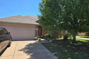 6023 Heather Dr, Grand Prairie, TX 75052 - Photo 16