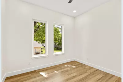 1407 Pueblo Street, Dallas, TX 75212 - Photo 32