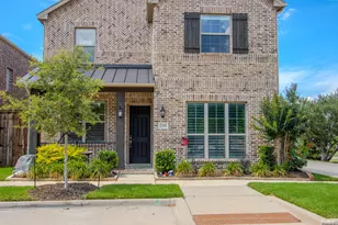 2208 N Royal Crecent Dr N, Flower Mound, TX 75028 - Photo 1