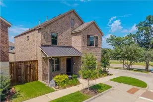 2208 N Royal Crecent Dr N, Flower Mound, TX 75028 - Photo 4