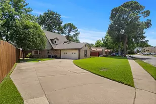 1310 Carriage Dr, Irving, TX 75062 - Photo 2