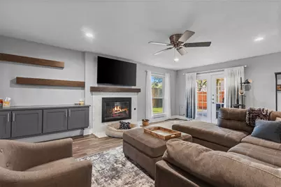 1310 Carriage Drive, Irving, TX 75062 - Photo 6