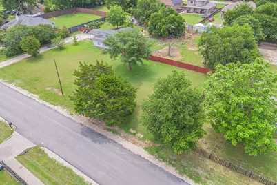 816 Balkan Drive, Lancaster, TX 75134 - Photo 4