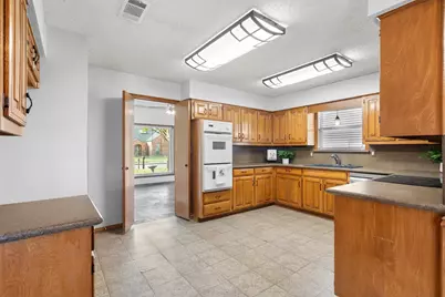 2315 Stone Glen Lane, Carrollton, TX 75007 - Photo 18