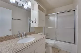 113 Crestwood Cir, Enchanted Oaks, TX 75156 - Photo 20