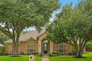 6109 Crestside Dr, Flower Mound, TX 75028 - Photo 2