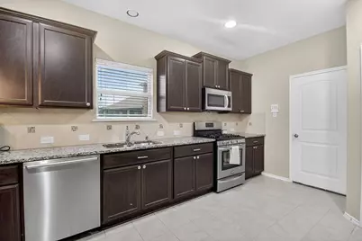 200 Black Bear Drive, McKinney, TX 75071 - Photo 10