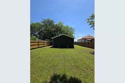 307 S Louisiana Street, Celina, TX 75009 - Photo 2