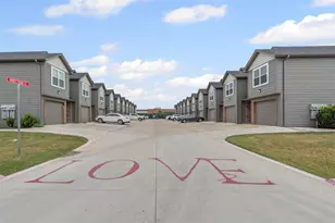 128 Abbey Park Ct, Granbury, TX 76049 - Photo 1