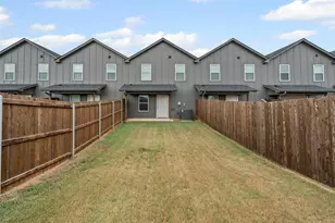 128 Abbey Park Ct, Granbury, TX 76049 - Photo 30