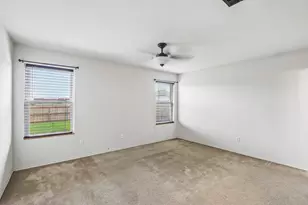 8111 MacGregor Dr, Arlington, TX 76002 - Photo 12