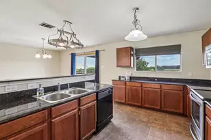 8111 MacGregor Dr, Arlington, TX 76002 - Photo 12