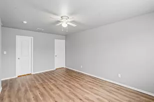 136 Abbey Park Ct, Granbury, TX 76049 - Photo 20