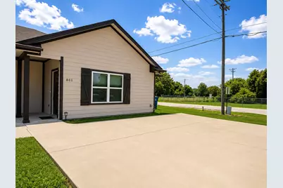 801 Meadowlark Circle, Granbury, TX 76049 - Photo 2