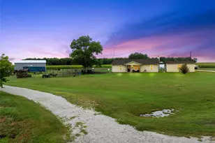 2851 Fm 339, Mount Calm, TX 76673 - Photo 6