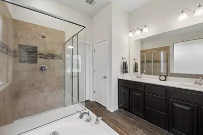 7829 Bella Way, Arlington, TX 76001 - Photo 8