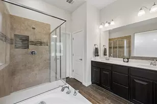 7829 Bella Way, Arlington, TX 76001 - Photo 8