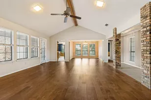 5601 Dye Dr, Arlington, TX 76013 - Photo 8