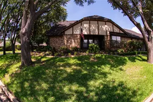 5601 Dye Dr, Arlington, TX 76013 - Photo 4