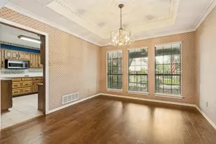 5601 Dye Dr, Arlington, TX 76013 - Photo 10
